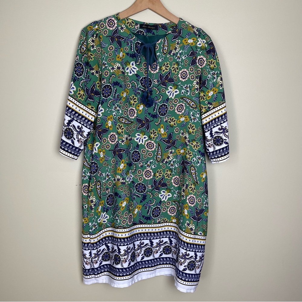 Kim’s Boutique Tunic Green Floral Dress Size Medium